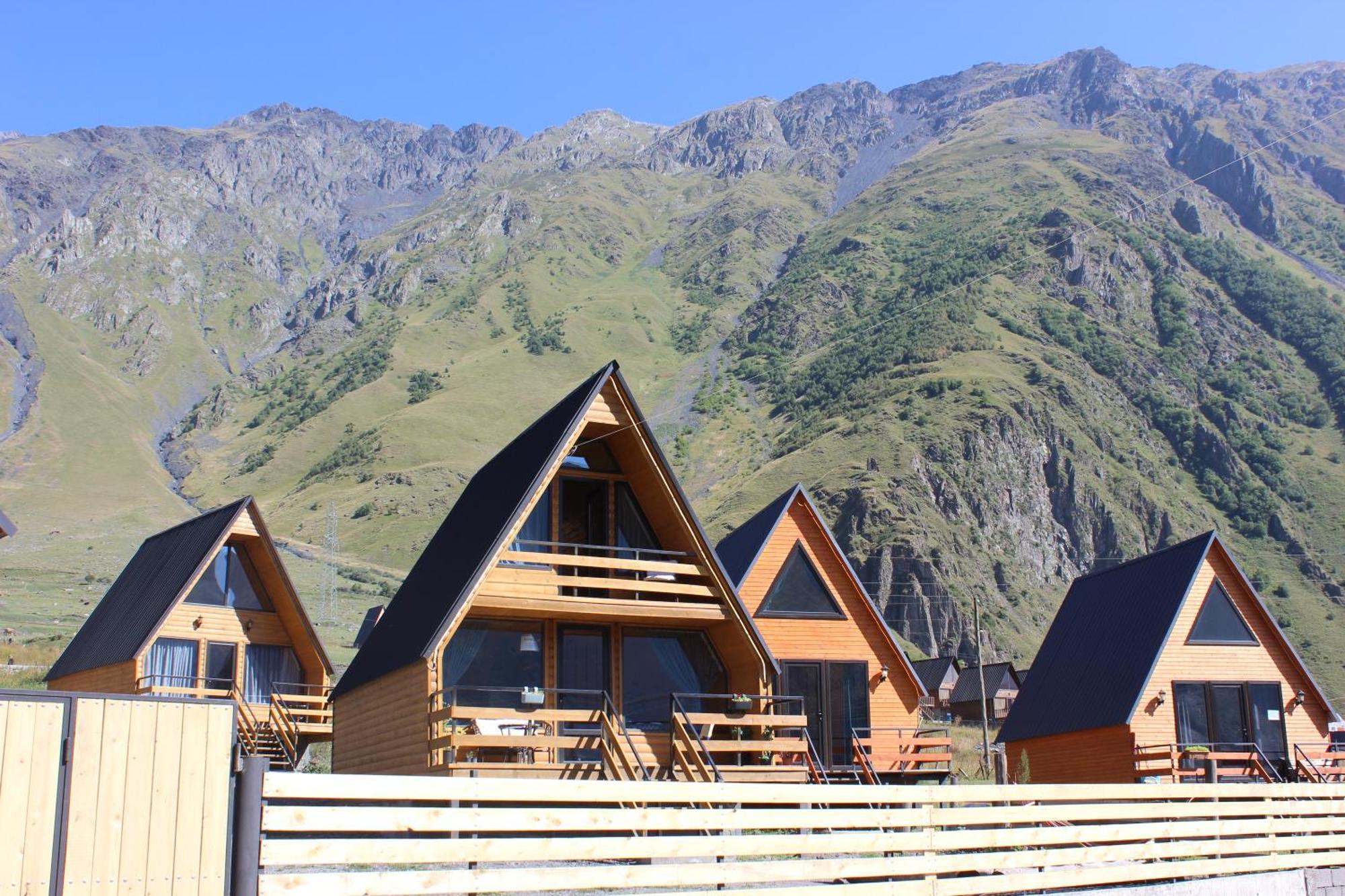 Kazbegi Folk Stepantsminda Exterior foto