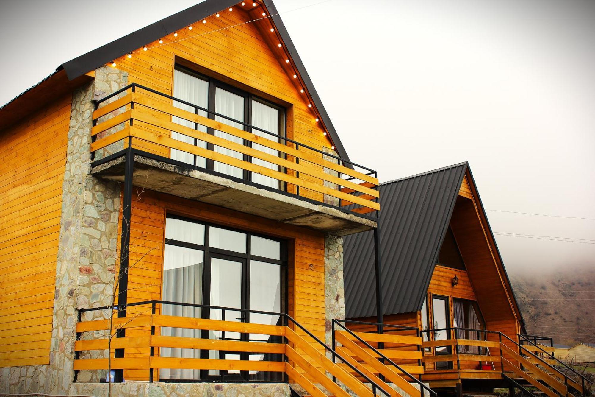 Kazbegi Folk Stepantsminda Exterior foto